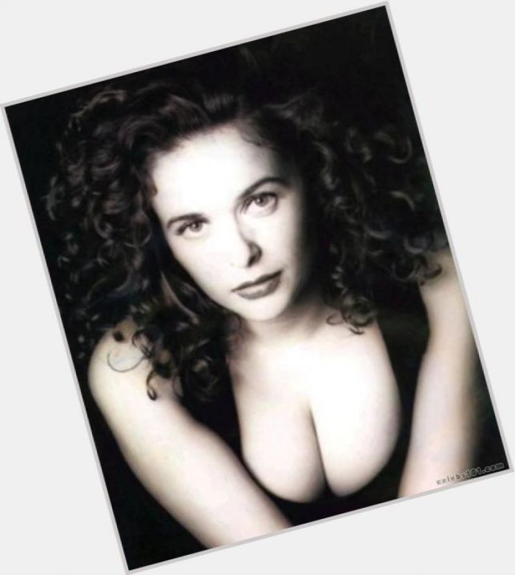 Julia Sawalha