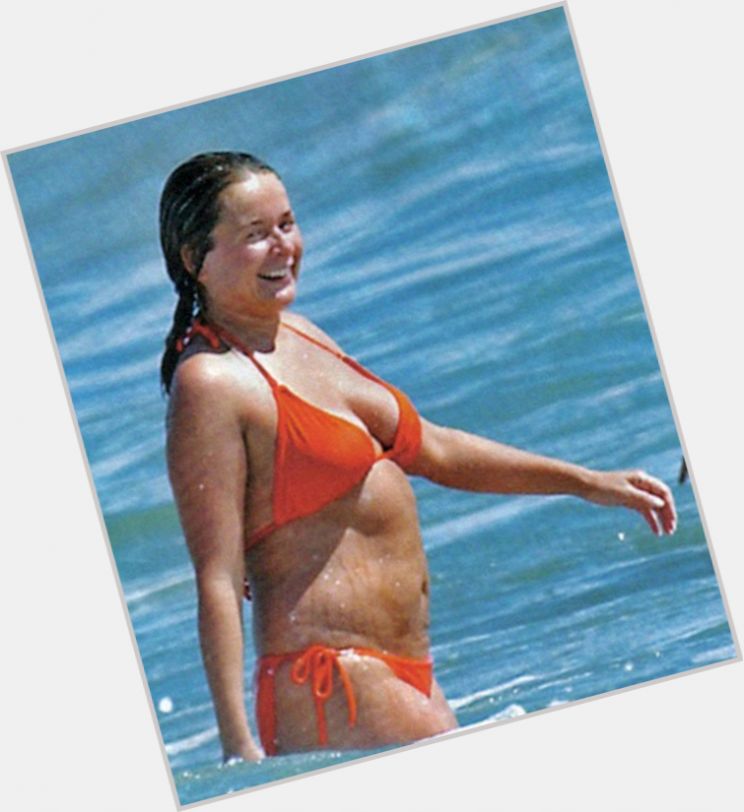 Julia Sawalha