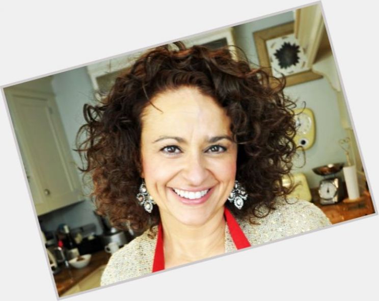 Julia Sawalha