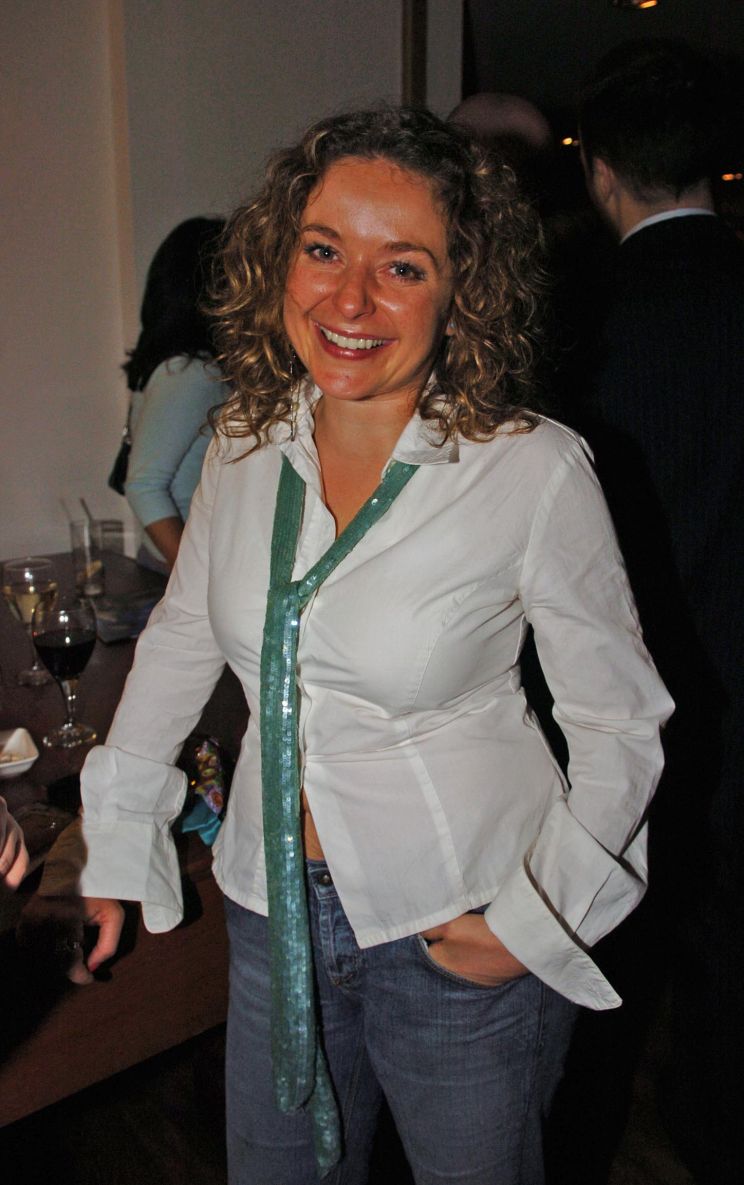 Julia Sawalha