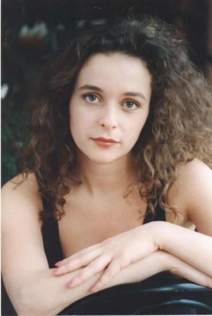 Julia Sawalha