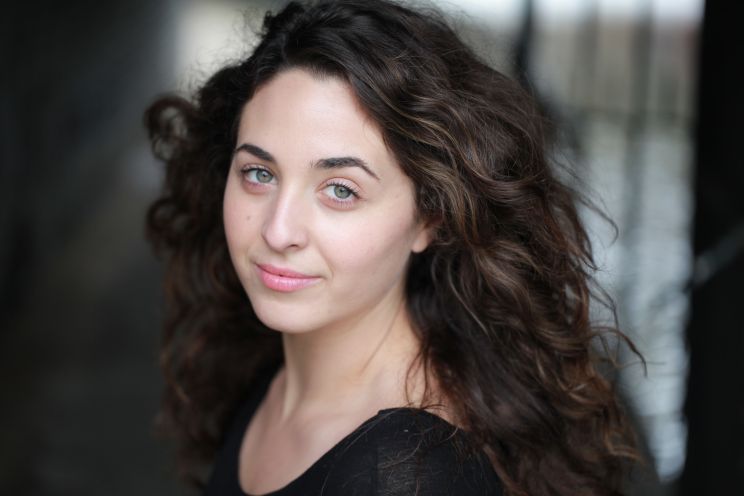 Julia Sawalha