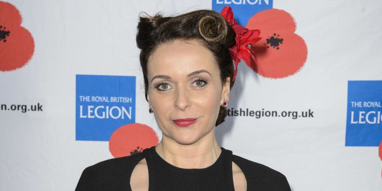 Julia Sawalha