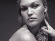 Julia Stiles