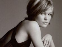 Julia Stiles