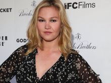 Julia Stiles