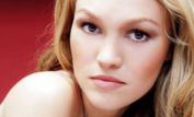 Julia Stiles