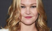 Julia Stiles