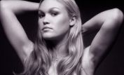 Julia Stiles