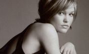 Julia Stiles