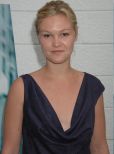 Julia Stiles