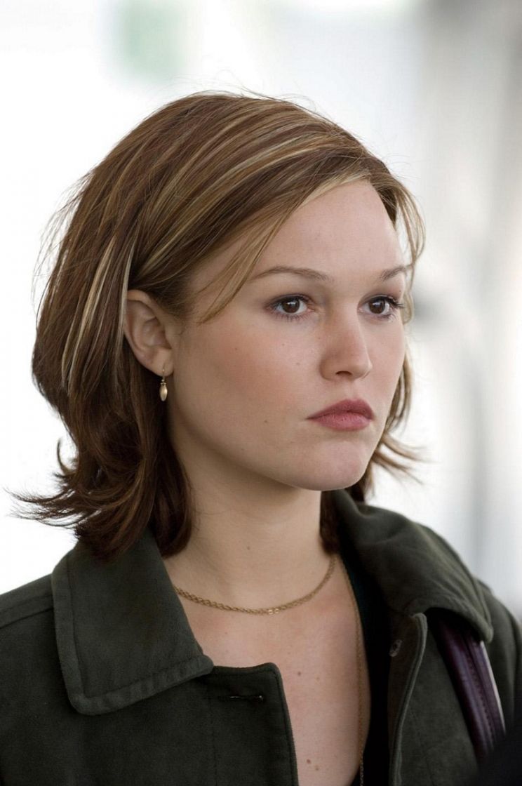 Julia Stiles