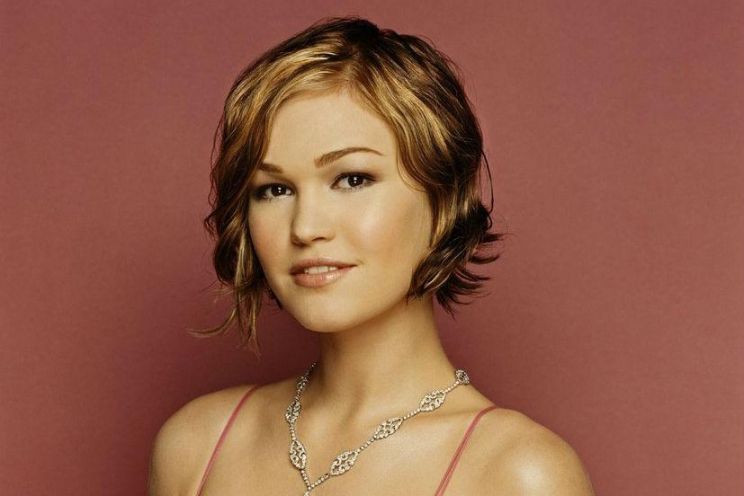 Julia Stiles