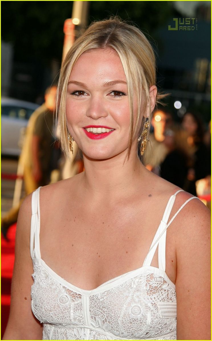 Julia Stiles