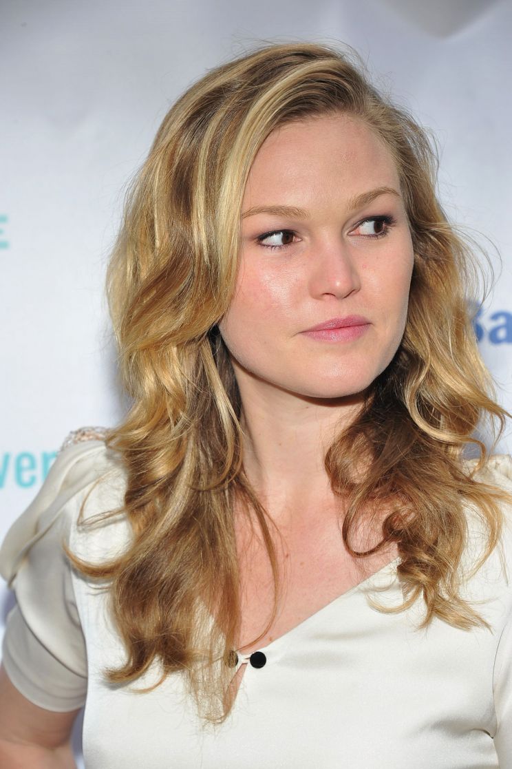 Julia Stiles