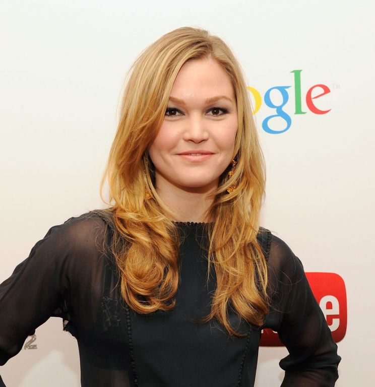 Julia Stiles