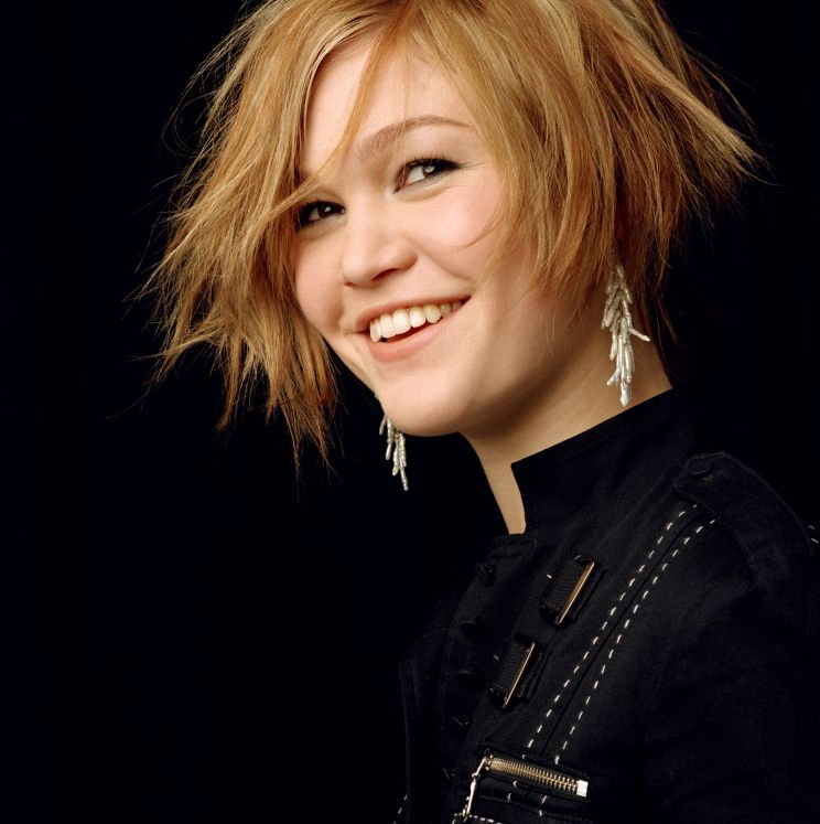 Julia Stiles
