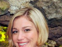 Julia Stinshoff