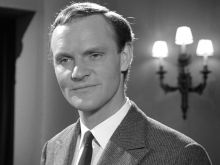 Julian Glover