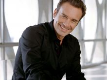 Julian McMahon