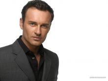 Julian McMahon