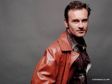 Julian McMahon