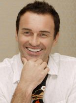 Julian McMahon