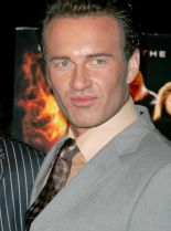 Julian McMahon photo