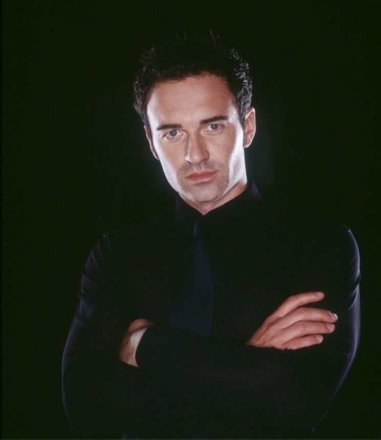 Julian McMahon