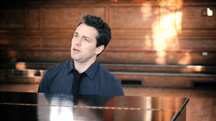 Julian Ovenden