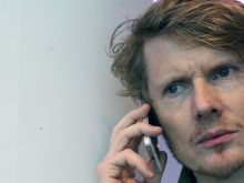 Julian Rhind-Tutt