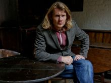 Julian Rhind-Tutt