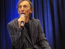 Julian Richings