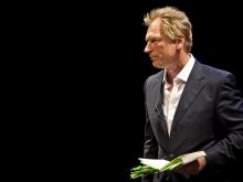 Julian Sands