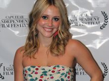 Julianna Guill