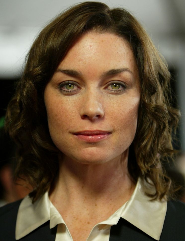 Julianne Nicholson