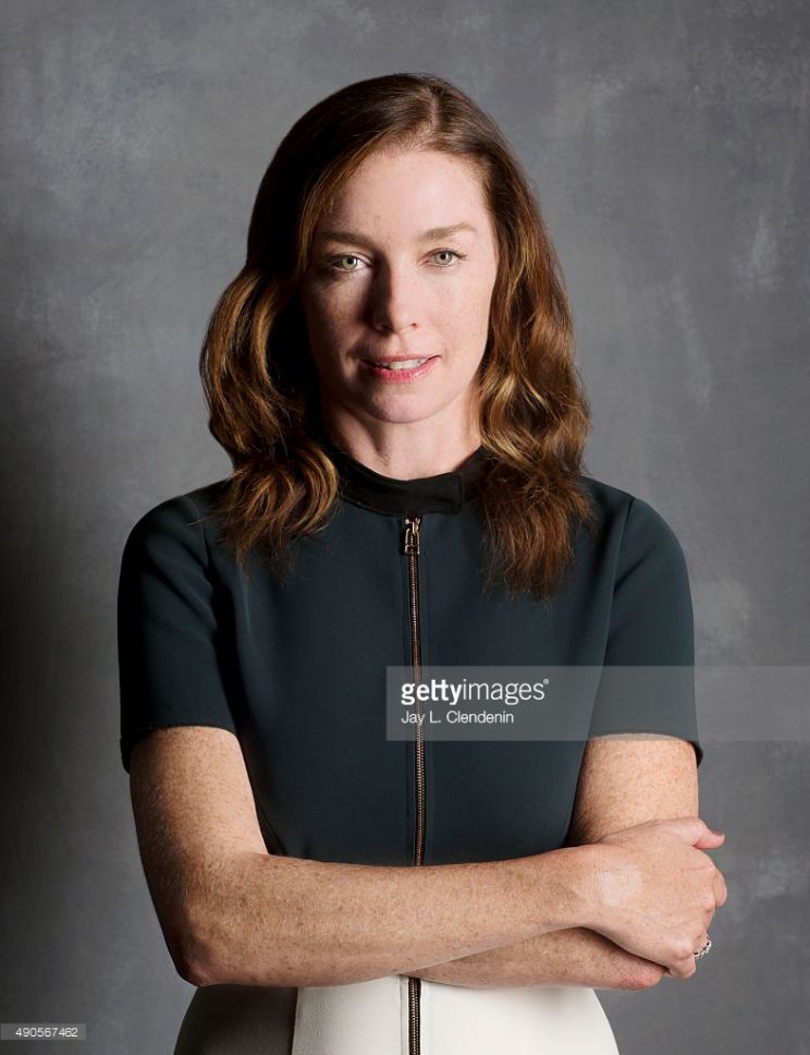 Julianne Nicholson