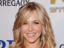 Julie Benz