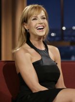 Julie Benz photo
