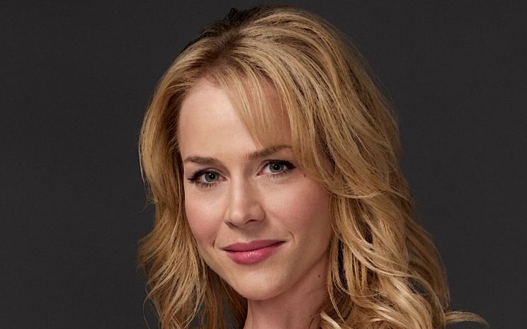 Julie Benz