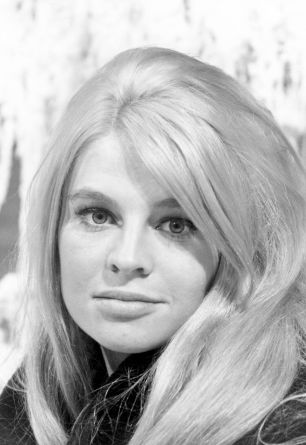 Julie Christie S Biography Wall Of Celebrities