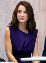 Julie Estelle #798922 picture (Portrait Medium)