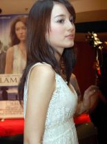 Julie Estelle #798924 picture (Portrait Medium)