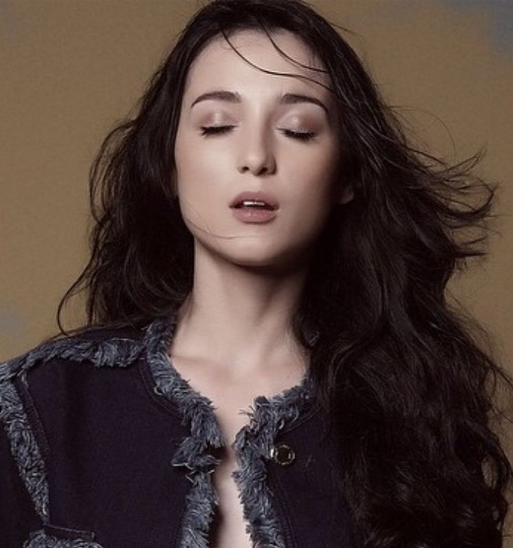 Julie Estelle