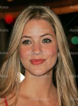 Julie Gonzalo photo
