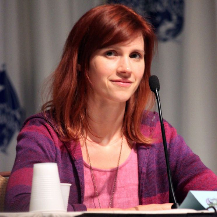 Julie McNiven