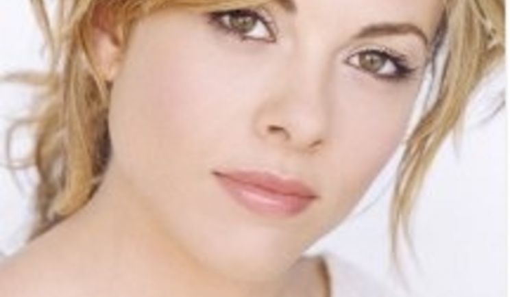 Julie Mond