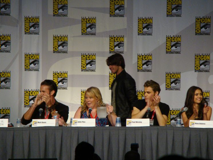 Julie Plec