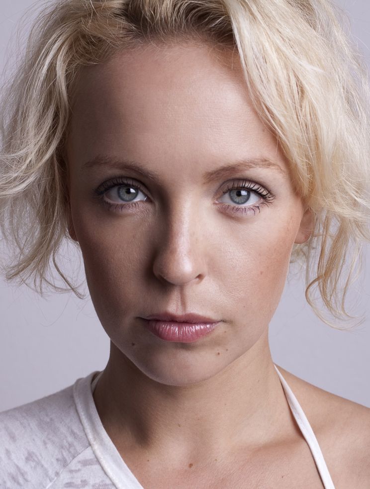 Julie R. Ølgaard