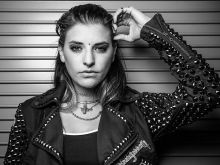 Juliet Simms photo